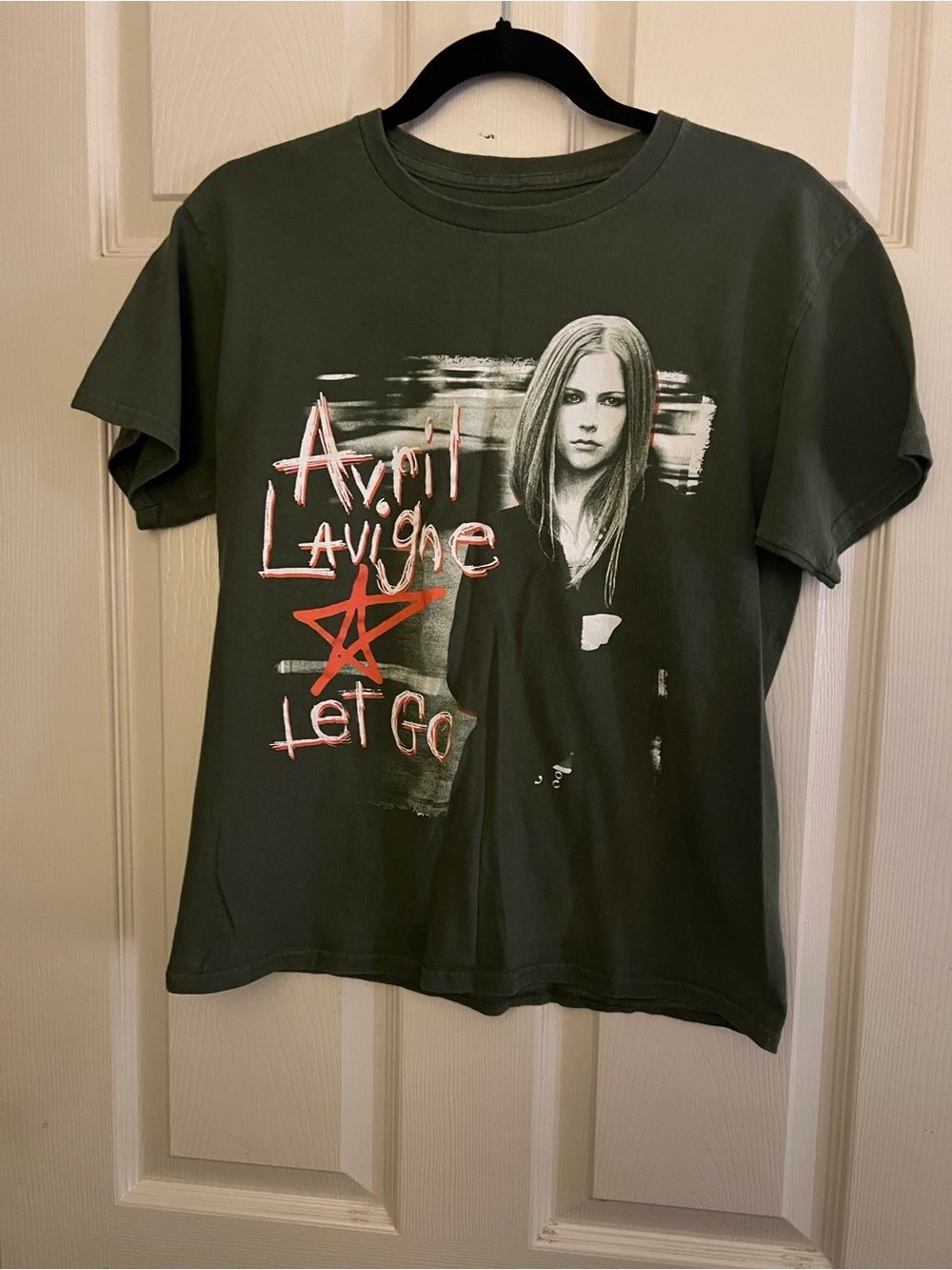 Avril Lavigne Ladies Size S. Let Go Olive Green Short Sleeved T-Shirt Preowned.